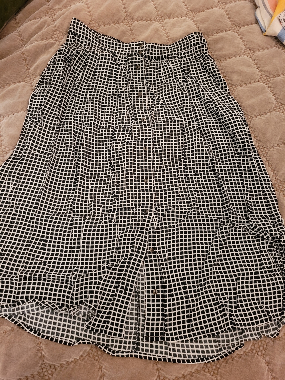 Forever 21 Black and White A-Line Skirt
